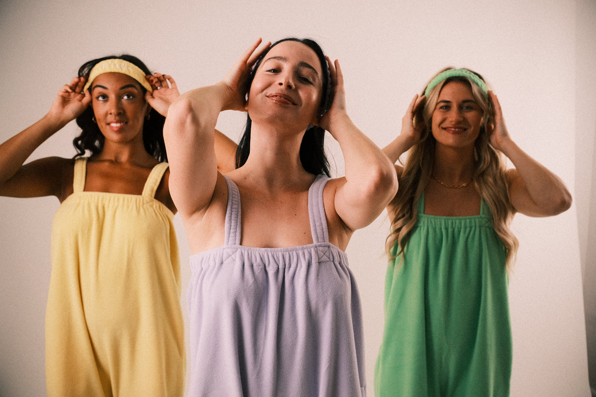 Cosy fleece headband for getting ready